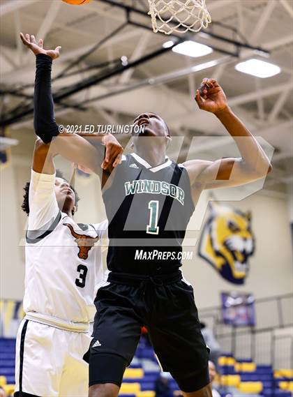 Thumbnail 3 in Windsor Forest vs. Kell (Tournament of Champions Holiday Classic) photogallery.