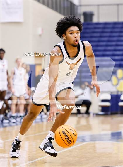 Thumbnail 2 in Windsor Forest vs. Kell (Tournament of Champions Holiday Classic) photogallery.