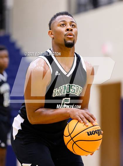 Thumbnail 2 in Windsor Forest vs. Kell (Tournament of Champions Holiday Classic) photogallery.