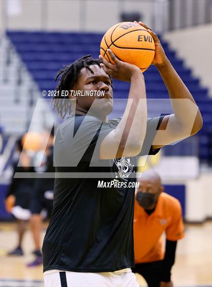 Thumbnail 3 in Windsor Forest vs. Kell (Tournament of Champions Holiday Classic) photogallery.