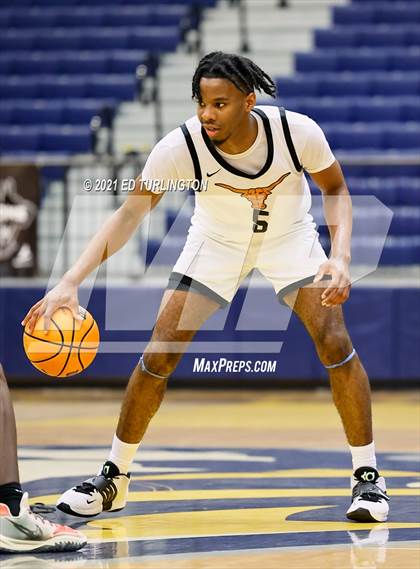 Thumbnail 1 in Windsor Forest vs. Kell (Tournament of Champions Holiday Classic) photogallery.