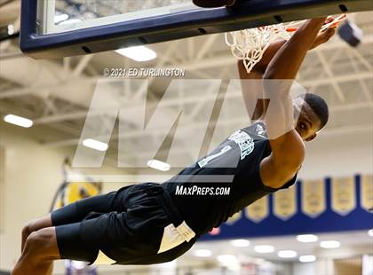 Thumbnail 2 in Windsor Forest vs. Kell (Tournament of Champions Holiday Classic) photogallery.
