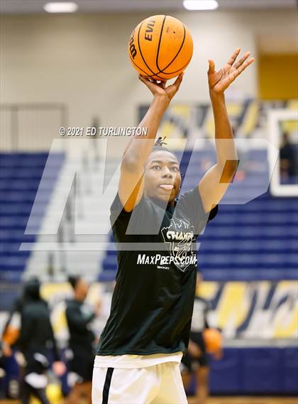 Thumbnail 2 in Windsor Forest vs. Kell (Tournament of Champions Holiday Classic) photogallery.
