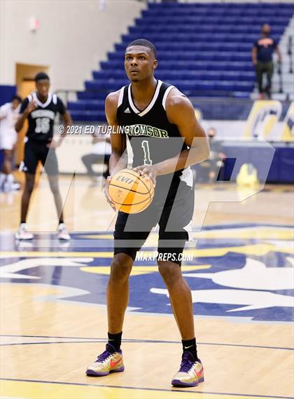 Thumbnail 1 in Windsor Forest vs. Kell (Tournament of Champions Holiday Classic) photogallery.