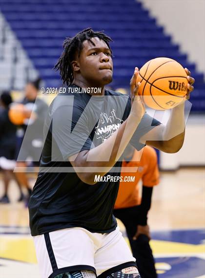Thumbnail 2 in Windsor Forest vs. Kell (Tournament of Champions Holiday Classic) photogallery.