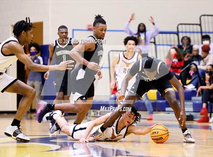Thumbnail 2 in Windsor Forest vs. Kell (Tournament of Champions Holiday Classic) photogallery.