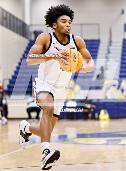 Thumbnail 3 in Windsor Forest vs. Kell (Tournament of Champions Holiday Classic) photogallery.
