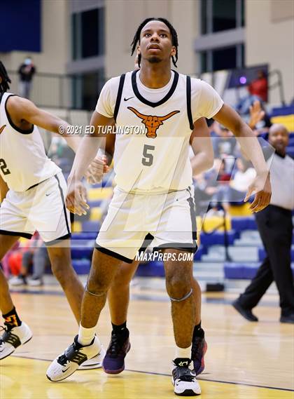 Thumbnail 2 in Windsor Forest vs. Kell (Tournament of Champions Holiday Classic) photogallery.