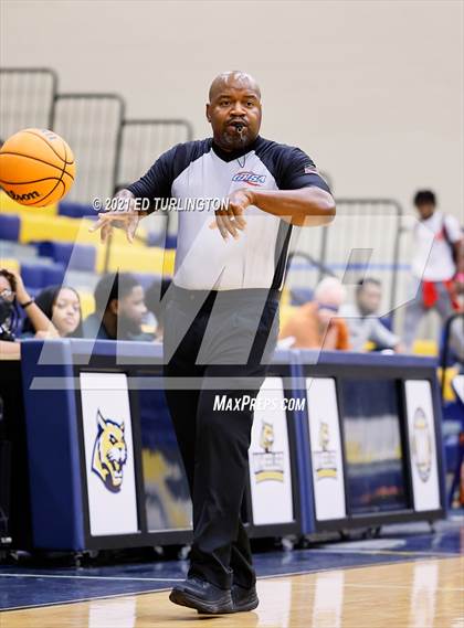 Thumbnail 1 in Windsor Forest vs. Kell (Tournament of Champions Holiday Classic) photogallery.