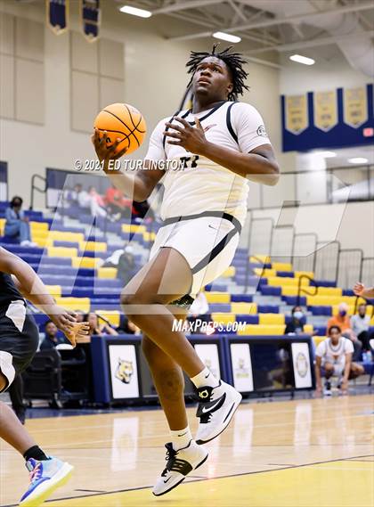 Thumbnail 3 in Windsor Forest vs. Kell (Tournament of Champions Holiday Classic) photogallery.