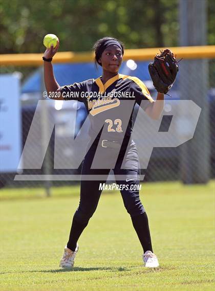 Thumbnail 2 in Topsail Softball (Extending the Season) photogallery.