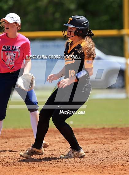 Thumbnail 3 in Topsail Softball (Extending the Season) photogallery.