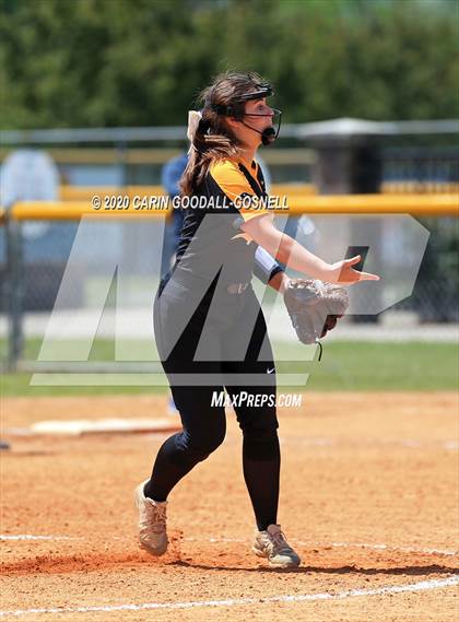 Thumbnail 3 in Topsail Softball (Extending the Season) photogallery.