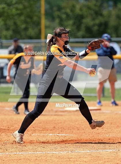 Thumbnail 2 in Topsail Softball (Extending the Season) photogallery.