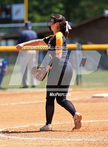 Thumbnail 3 in Topsail Softball (Extending the Season) photogallery.
