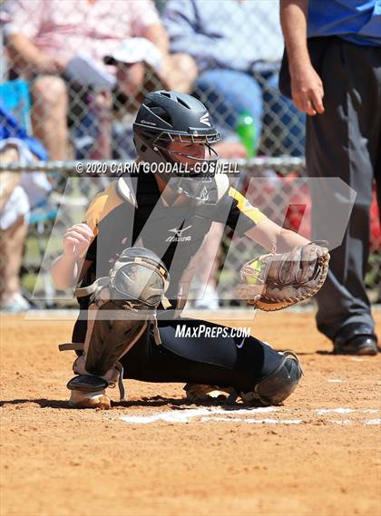 Thumbnail 2 in Topsail Softball (Extending the Season) photogallery.