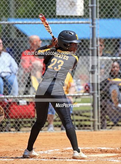 Thumbnail 3 in Topsail Softball (Extending the Season) photogallery.