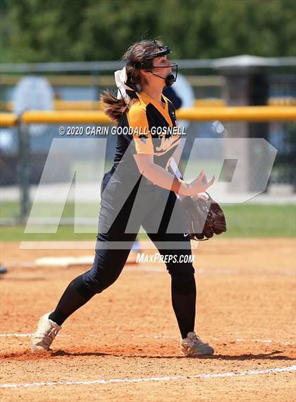 Thumbnail 2 in Topsail Softball (Extending the Season) photogallery.
