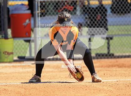 Thumbnail 2 in Topsail Softball (Extending the Season) photogallery.