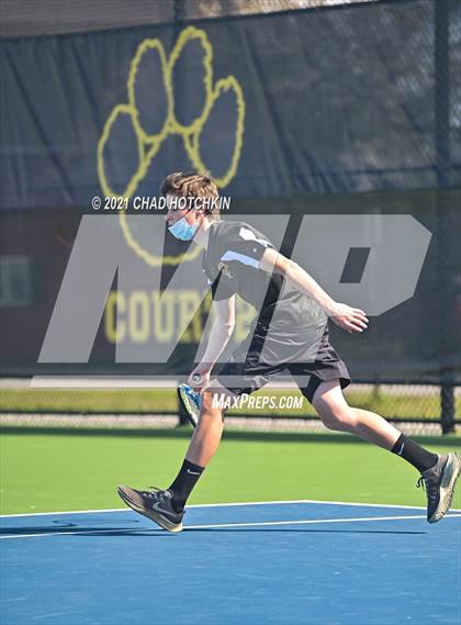 Thumbnail 1 in Honeoye Falls-Lima vs Pittsford Mendon  photogallery.
