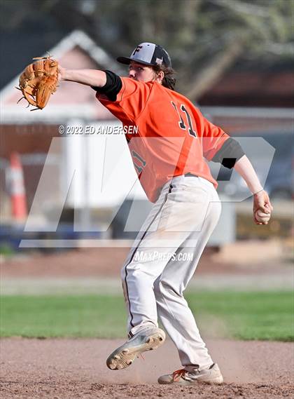 Thumbnail 1 in Fernley @ Yerington photogallery.