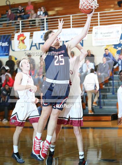 Thumbnail 2 in Providence Day vs Wando (Rotary Roundball Classic) photogallery.