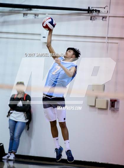 Thumbnail 2 in El Camino Real vs Granada Hills Charter photogallery.