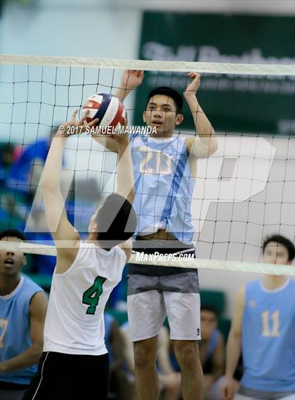 Thumbnail 1 in El Camino Real vs Granada Hills Charter photogallery.