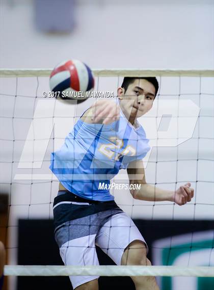 Thumbnail 3 in El Camino Real vs Granada Hills Charter photogallery.