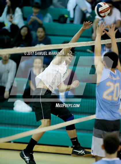 Thumbnail 2 in El Camino Real vs Granada Hills Charter photogallery.