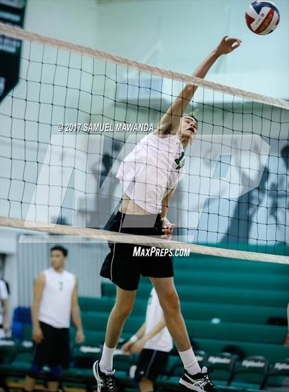 Thumbnail 2 in El Camino Real vs Granada Hills Charter photogallery.