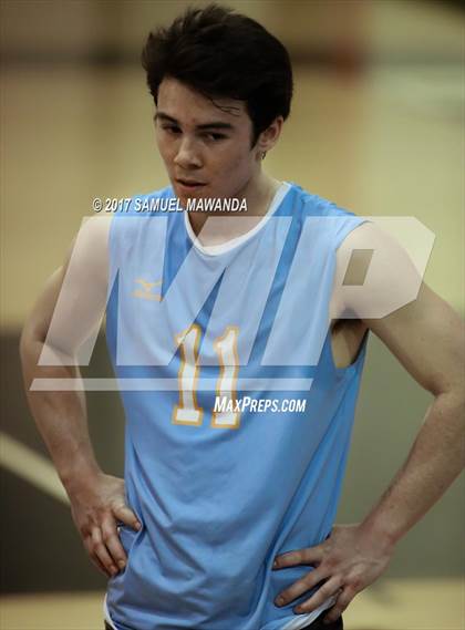 Thumbnail 2 in El Camino Real vs Granada Hills Charter photogallery.