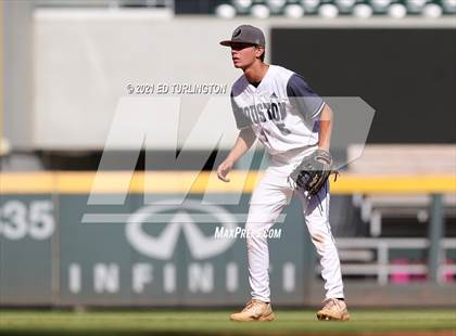 Thumbnail 2 in Houston County vs. Lassiter (GHSA 6A Championship Game 1) photogallery.