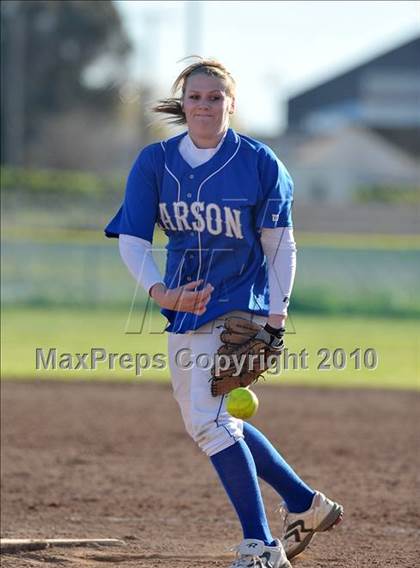 Thumbnail 1 in Carson vs. Lincoln (Victory Pre-Season Tournament) photogallery.