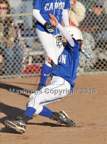 Thumbnail 3 in Carson vs. Lincoln (Victory Pre-Season Tournament) photogallery.