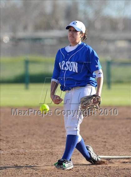 Thumbnail 2 in Carson vs. Lincoln (Victory Pre-Season Tournament) photogallery.