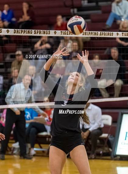 Thumbnail 1 in Reagan vs. Lake Travis (UIL 6A Bi-District Playoff) photogallery.