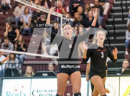 Thumbnail 2 in Reagan vs. Lake Travis (UIL 6A Bi-District Playoff) photogallery.