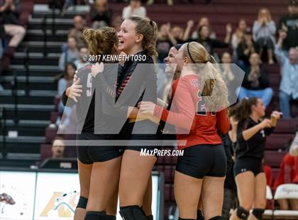 Thumbnail 3 in Reagan vs. Lake Travis (UIL 6A Bi-District Playoff) photogallery.