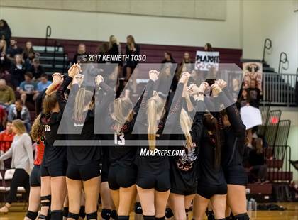 Thumbnail 1 in Reagan vs. Lake Travis (UIL 6A Bi-District Playoff) photogallery.