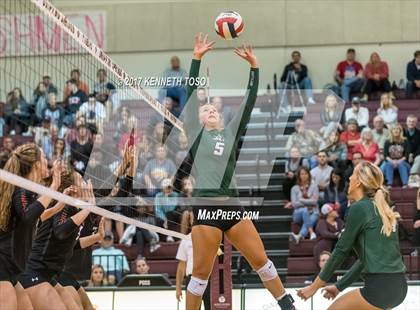 Thumbnail 3 in Reagan vs. Lake Travis (UIL 6A Bi-District Playoff) photogallery.