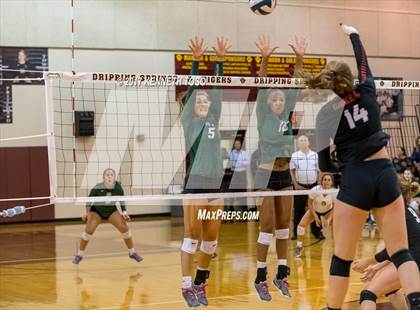 Thumbnail 1 in Reagan vs. Lake Travis (UIL 6A Bi-District Playoff) photogallery.