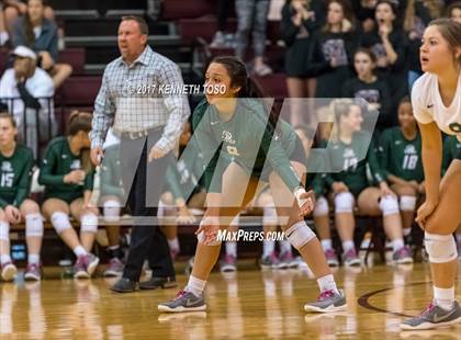 Thumbnail 3 in Reagan vs. Lake Travis (UIL 6A Bi-District Playoff) photogallery.