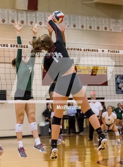 Thumbnail 3 in Reagan vs. Lake Travis (UIL 6A Bi-District Playoff) photogallery.