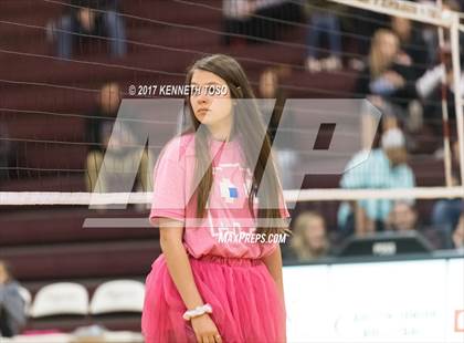 Thumbnail 1 in Reagan vs. Lake Travis (UIL 6A Bi-District Playoff) photogallery.