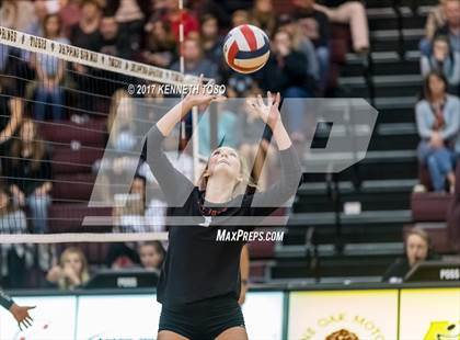 Thumbnail 2 in Reagan vs. Lake Travis (UIL 6A Bi-District Playoff) photogallery.
