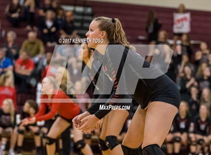 Thumbnail 3 in Reagan vs. Lake Travis (UIL 6A Bi-District Playoff) photogallery.
