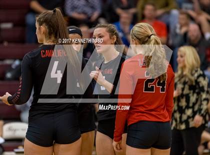 Thumbnail 1 in Reagan vs. Lake Travis (UIL 6A Bi-District Playoff) photogallery.