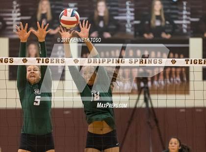 Thumbnail 2 in Reagan vs. Lake Travis (UIL 6A Bi-District Playoff) photogallery.