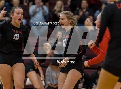 Thumbnail 3 in Reagan vs. Lake Travis (UIL 6A Bi-District Playoff) photogallery.